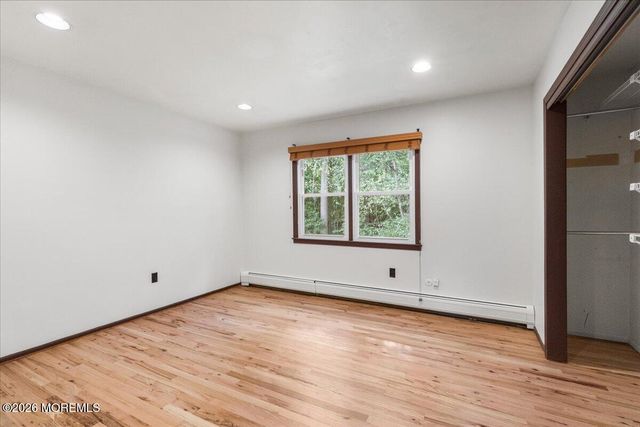 11 Colts Brook Road, Marlboro, NJ 07746