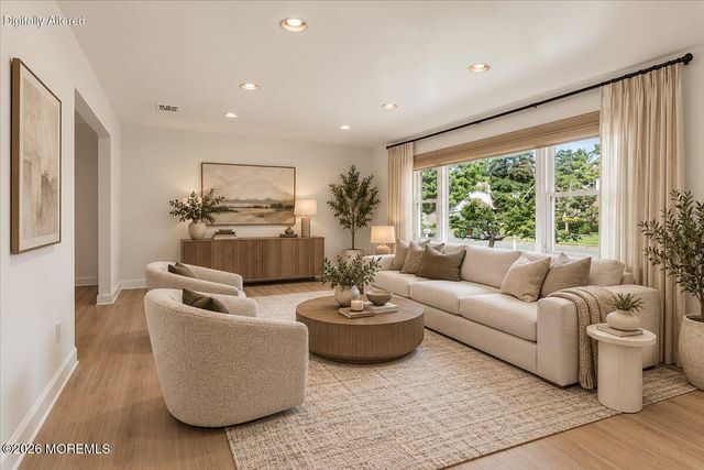 11 Colts Brook Road, Marlboro, NJ 07746