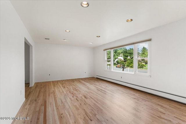 11 Colts Brook Road, Marlboro, NJ 07746