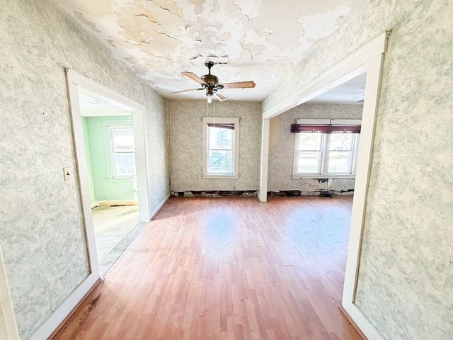 6 Gillespie Rd, Charlton, MA 01507