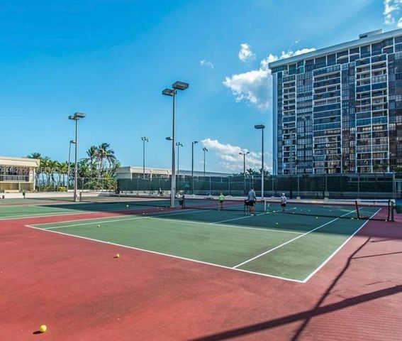 1865 Brickell Ave A604, Miami, FL 33129