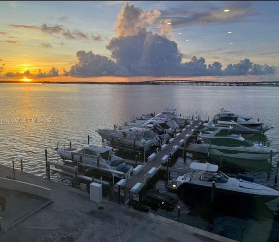 1865 Brickell Ave A604, Miami, FL 33129