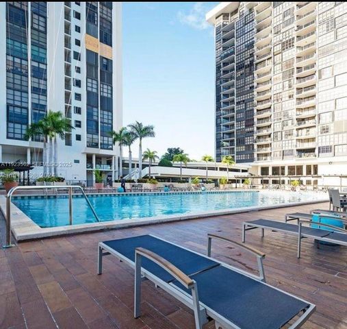 1865 Brickell Ave A604, Miami, FL 33129
