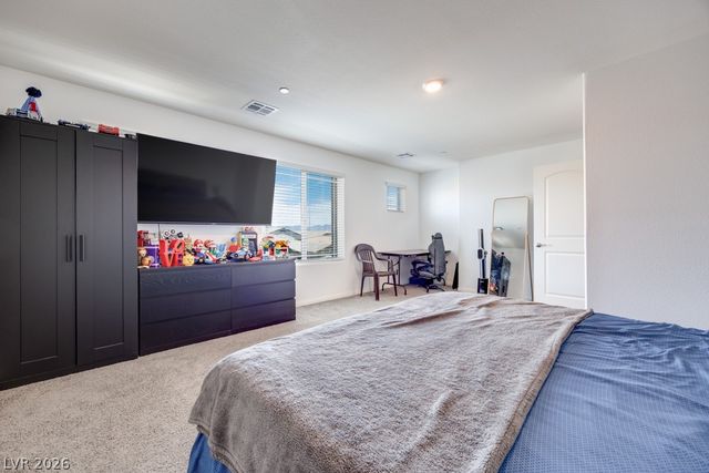 10963 Preston Trails Avenue, Las Vegas, NV 89166