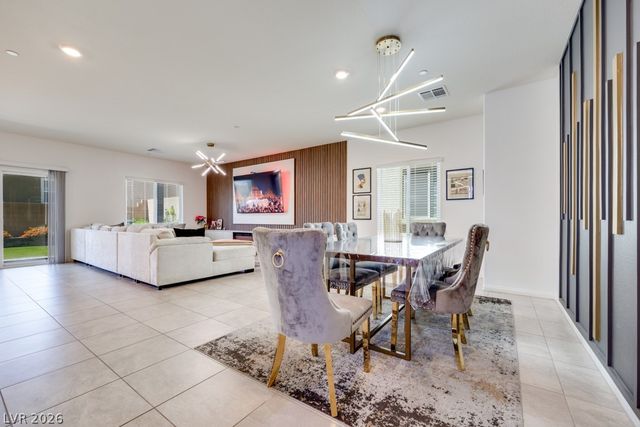 10963 Preston Trails Avenue, Las Vegas, NV 89166