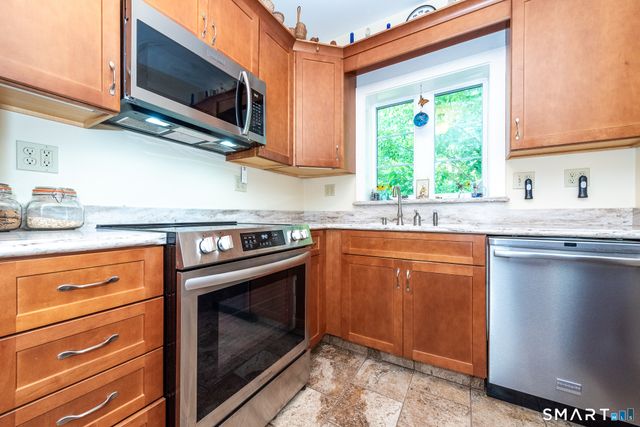 33 Little City Road, Haddam, CT 06441