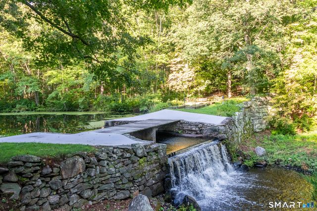33 Little City Road, Haddam, CT 06441