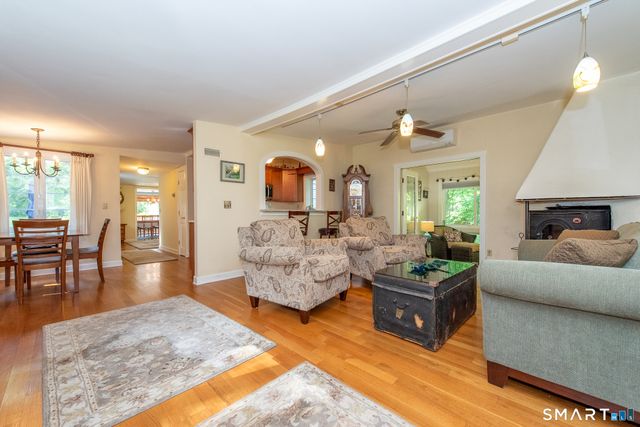 33 Little City Road, Haddam, CT 06441