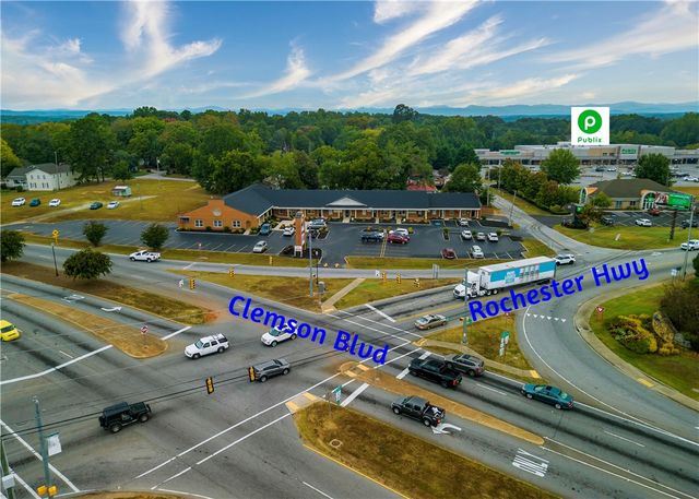 100 Century Plaza Drive Suite 6-B, Seneca, SC 29678