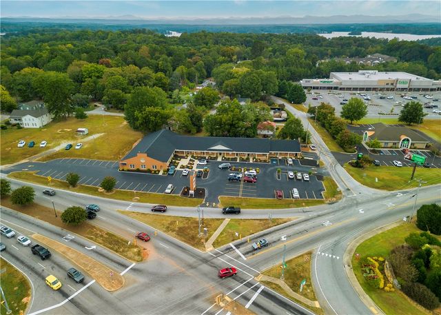 100 Century Plaza Drive Suite 6-B, Seneca, SC 29678