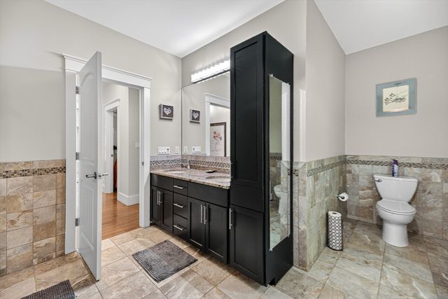 3 Archelaus Hill Rd, West Newbury, MA 01985