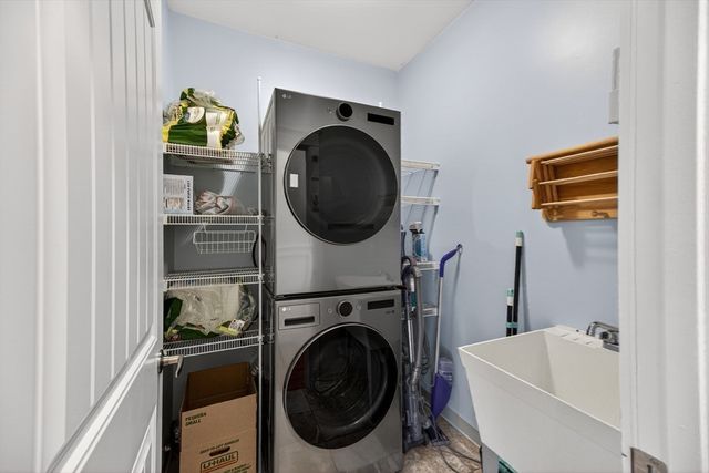 3 Archelaus Hill Rd, West Newbury, MA 01985