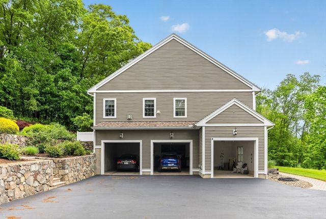 3 Archelaus Hill Rd, West Newbury, MA 01985
