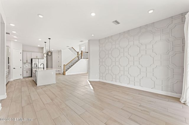 10761 AVENTURA Drive, Jacksonville, FL 32256