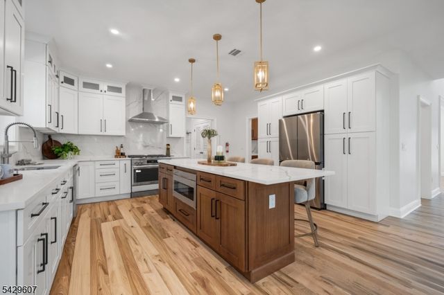 21 Kuntz Ave, Berkeley Heights Twp., NJ 07922