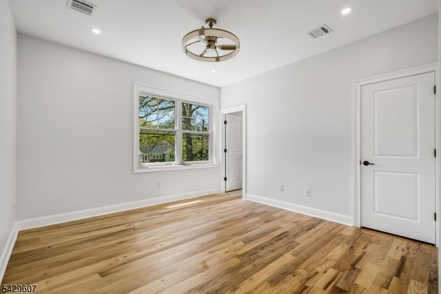 21 Kuntz Ave, Berkeley Heights Twp., NJ 07922