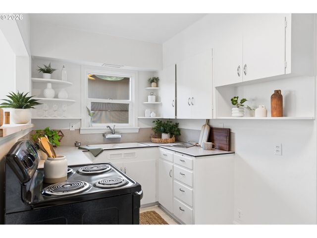 2715 Se 58TH Ave, Portland, OR 97206