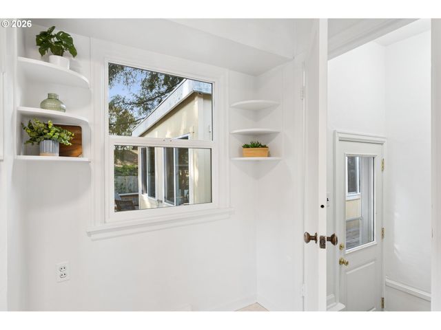 2715 Se 58TH Ave, Portland, OR 97206