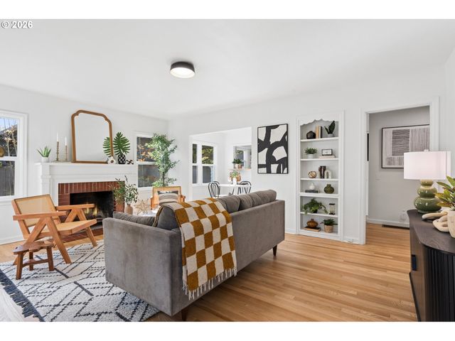 2715 Se 58TH Ave, Portland, OR 97206