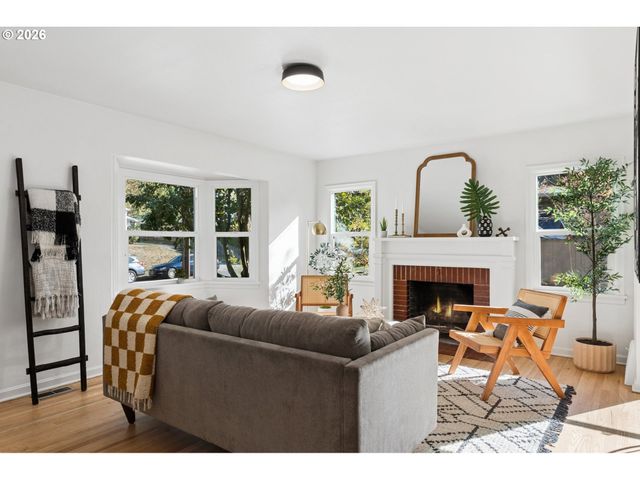 2715 Se 58TH Ave, Portland, OR 97206