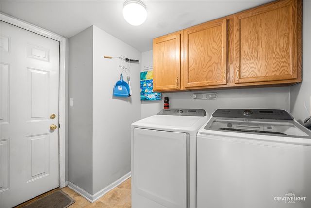 12 Middlefield Court, Lake In The Hills, IL 60156