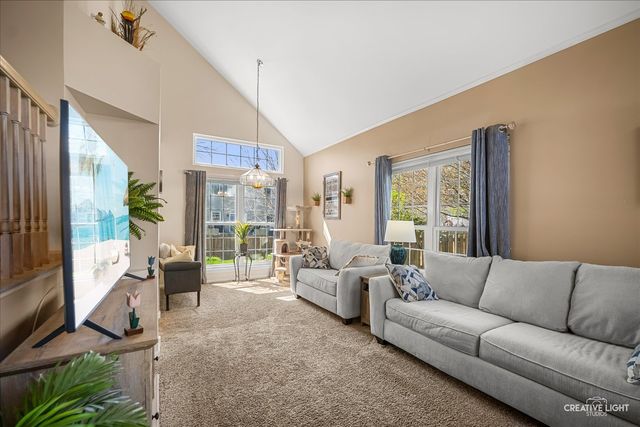 12 Middlefield Court, Lake In The Hills, IL 60156