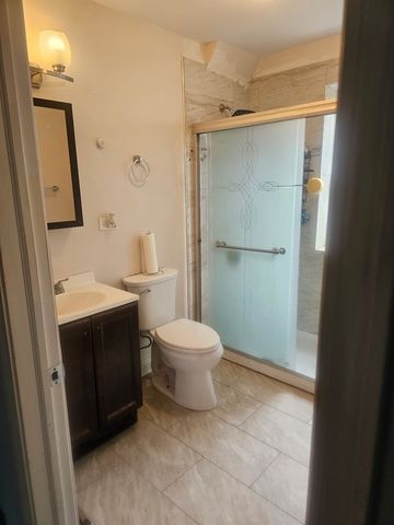 316 S 10th Avenue, Maywood, IL 60153