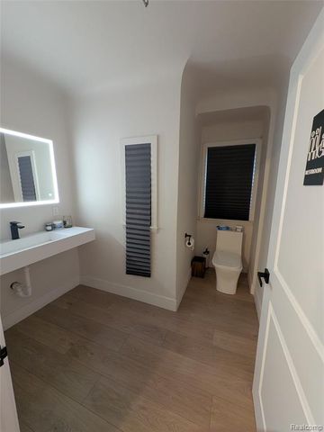 26101 W Warren Street, Dearborn Heights, MI 48127