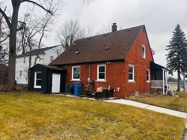 26101 W Warren Street, Dearborn Heights, MI 48127