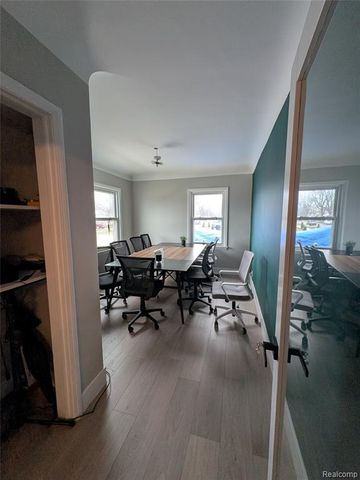 26101 W Warren Street, Dearborn Heights, MI 48127