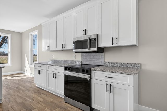 37 Old 64 Hwy, Flintville, TN 37335