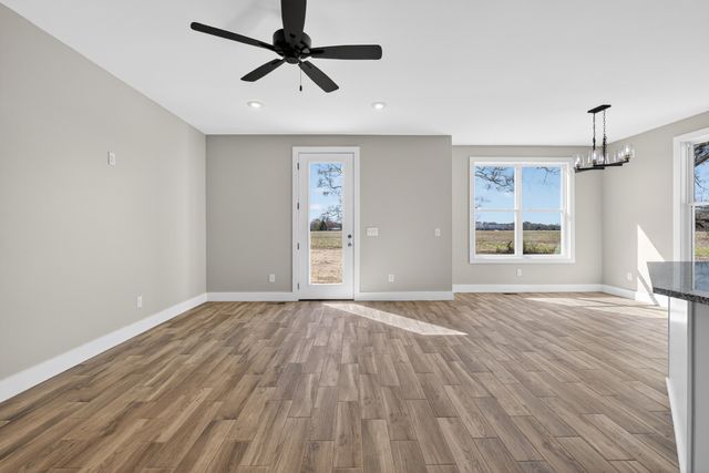 37 Old 64 Hwy, Flintville, TN 37335