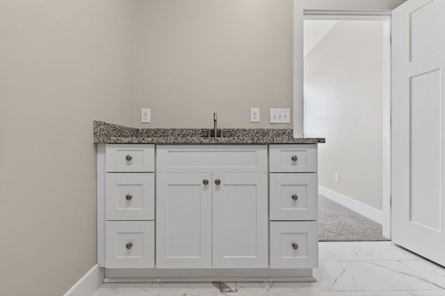 37 Old 64 Hwy, Flintville, TN 37335