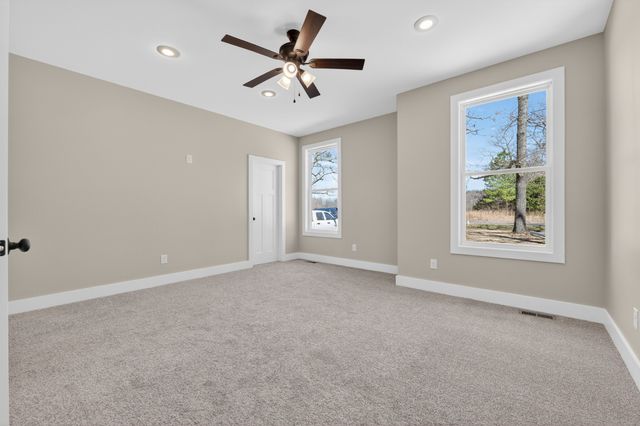 37 Old 64 Hwy, Flintville, TN 37335