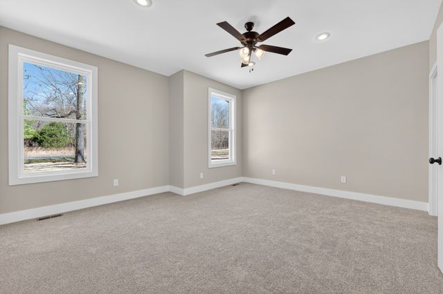 37 Old 64 Hwy, Flintville, TN 37335