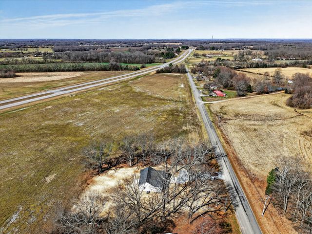 37 Old 64 Hwy, Flintville, TN 37335