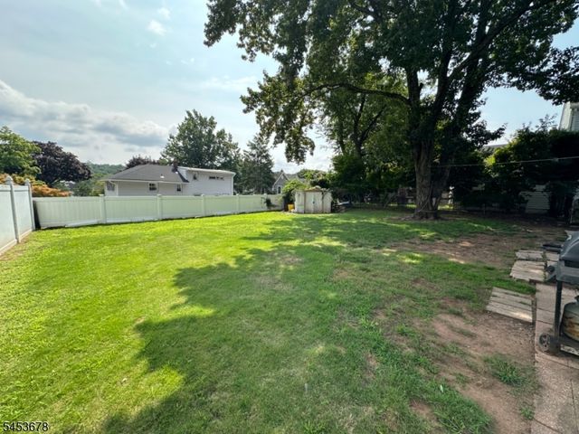 49 Yorkshire Dr, Cedar Grove Twp., NJ 07009