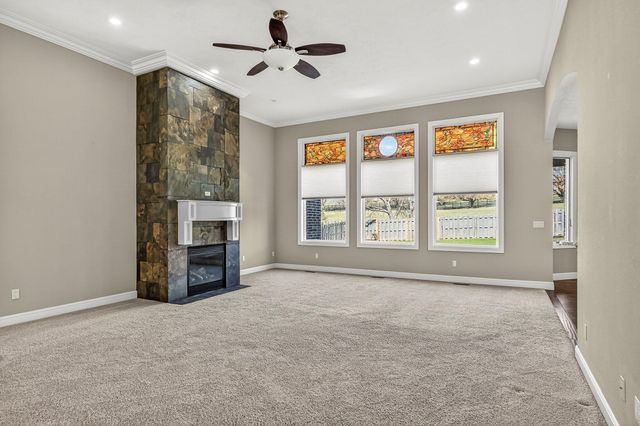 3905 E Windsmore Drive, Springfield, MO 65802