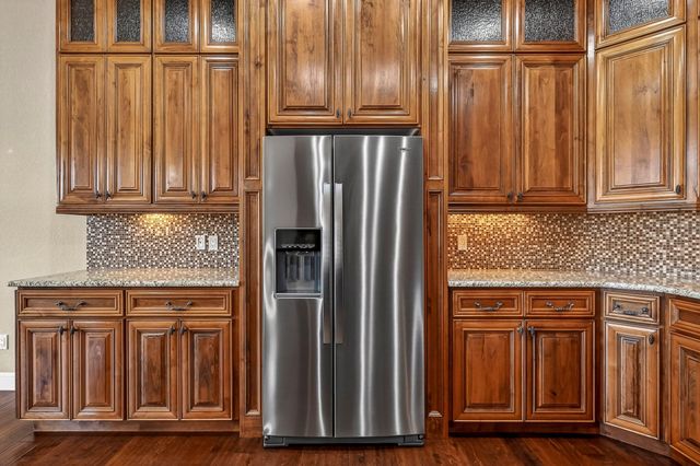 3905 E Windsmore Drive, Springfield, MO 65802