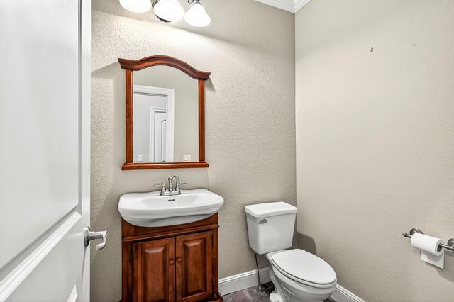 3905 E Windsmore Drive, Springfield, MO 65802