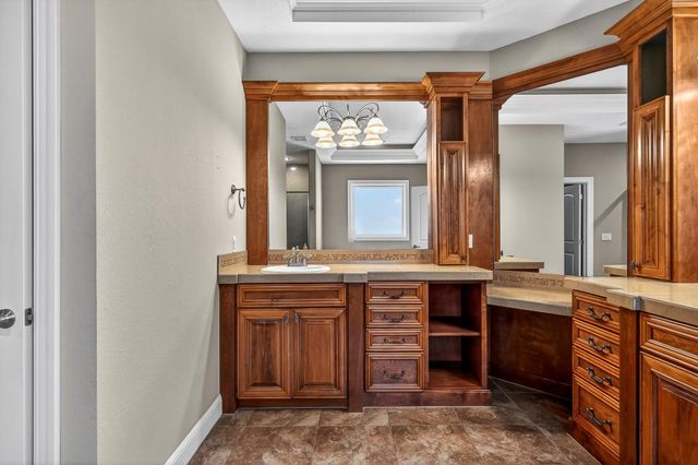 3905 E Windsmore Drive, Springfield, MO 65802