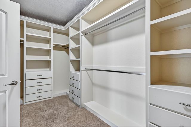 3905 E Windsmore Drive, Springfield, MO 65802