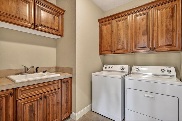 3905 E Windsmore Drive, Springfield, MO 65802