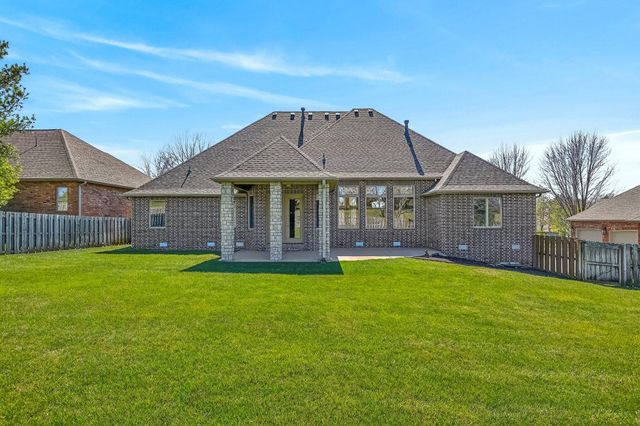 3905 E Windsmore Drive, Springfield, MO 65802