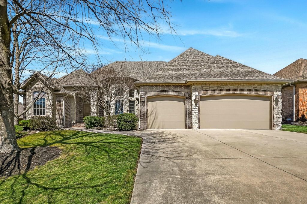 3905 E Windsmore Drive, Springfield, MO 65802