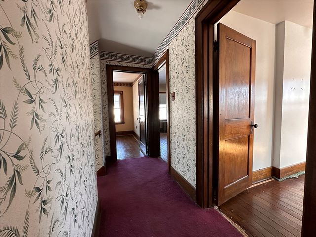 26 S Main Street, Houston, PA 15342