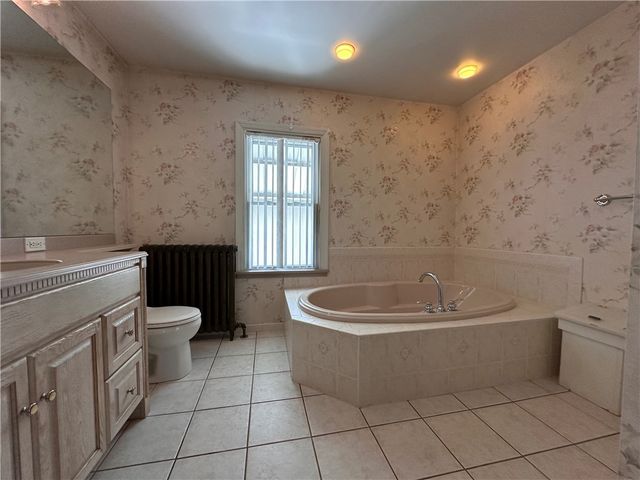 26 S Main Street, Houston, PA 15342