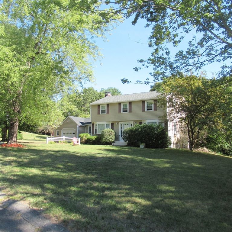7 Axletree Road, Tyngsborough, MA 01879