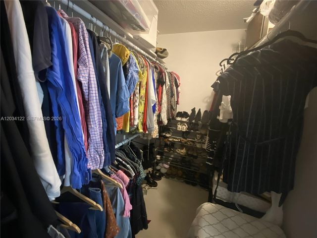 1200 NE Miami Gardens Dr 206W, Miami, FL 33179