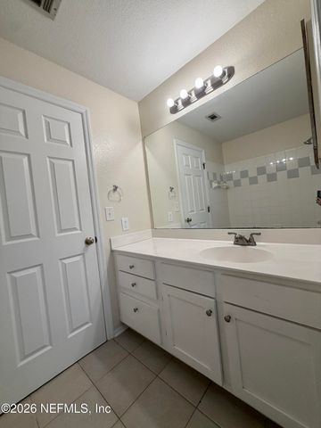 13810 SUTTON PARK Drive 320, Jacksonville, FL 32224